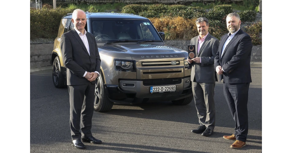 Land Rover Defender is the Irish Commercial SUV of the Year - Autobiz.ie