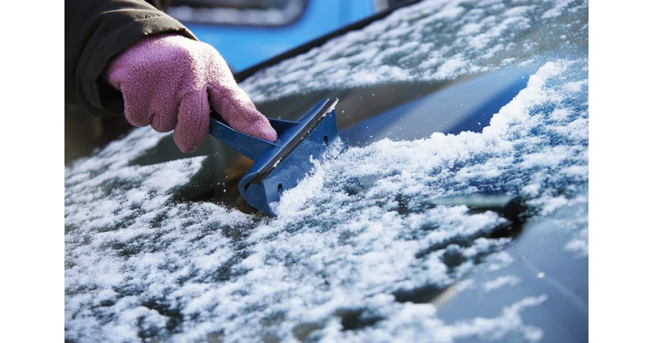 Windscreen damage can cause cracks on frosty mornings