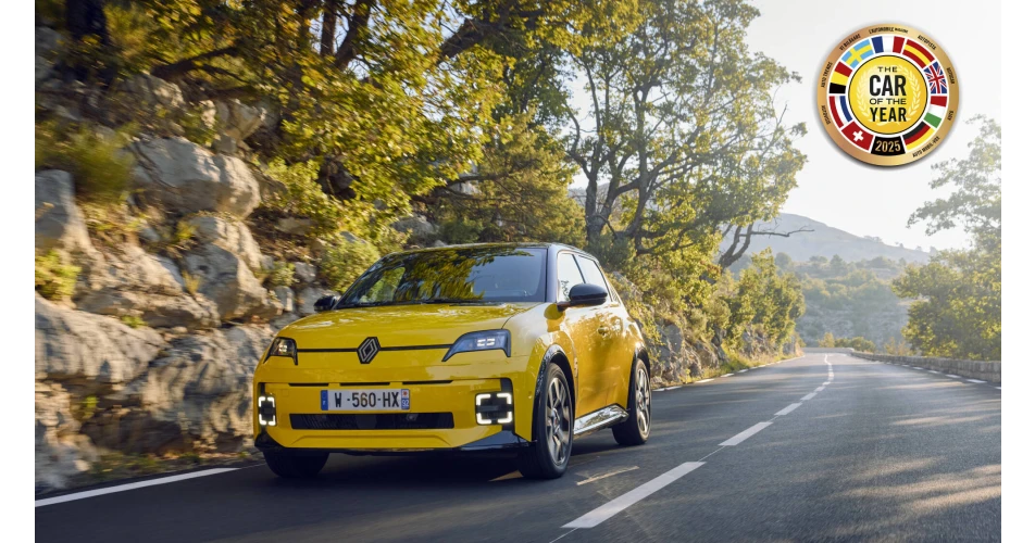 Renault 5 E-Tech lifts the International Car of the Year award