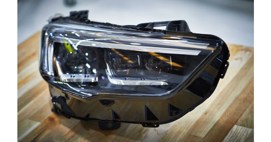 Thatcham Research launches headlamp repair guide