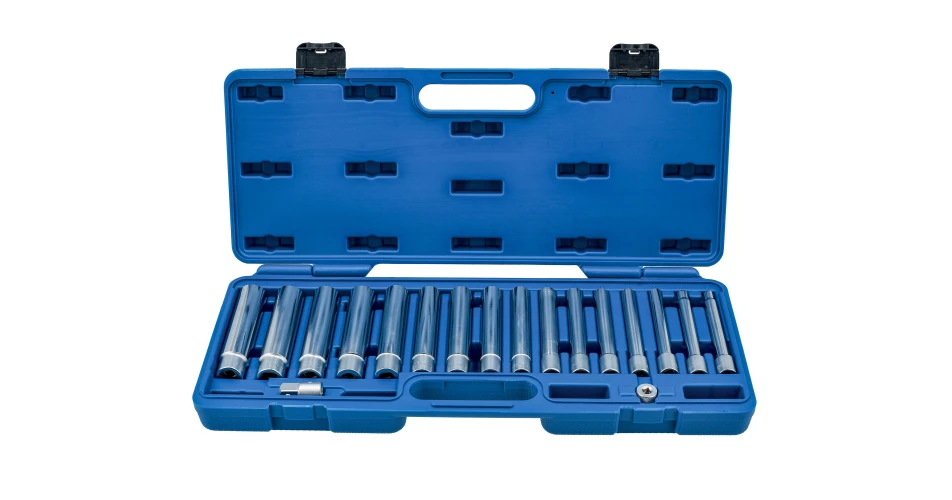 Extra-deep master socket set from Laser Tools