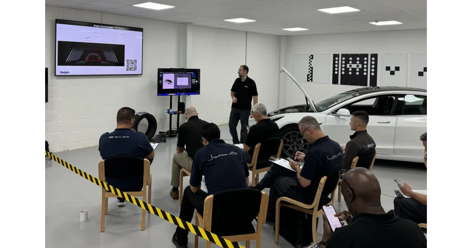 Delphi Academy launches new Tesla course