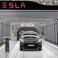 Tesla sees European January sales slump